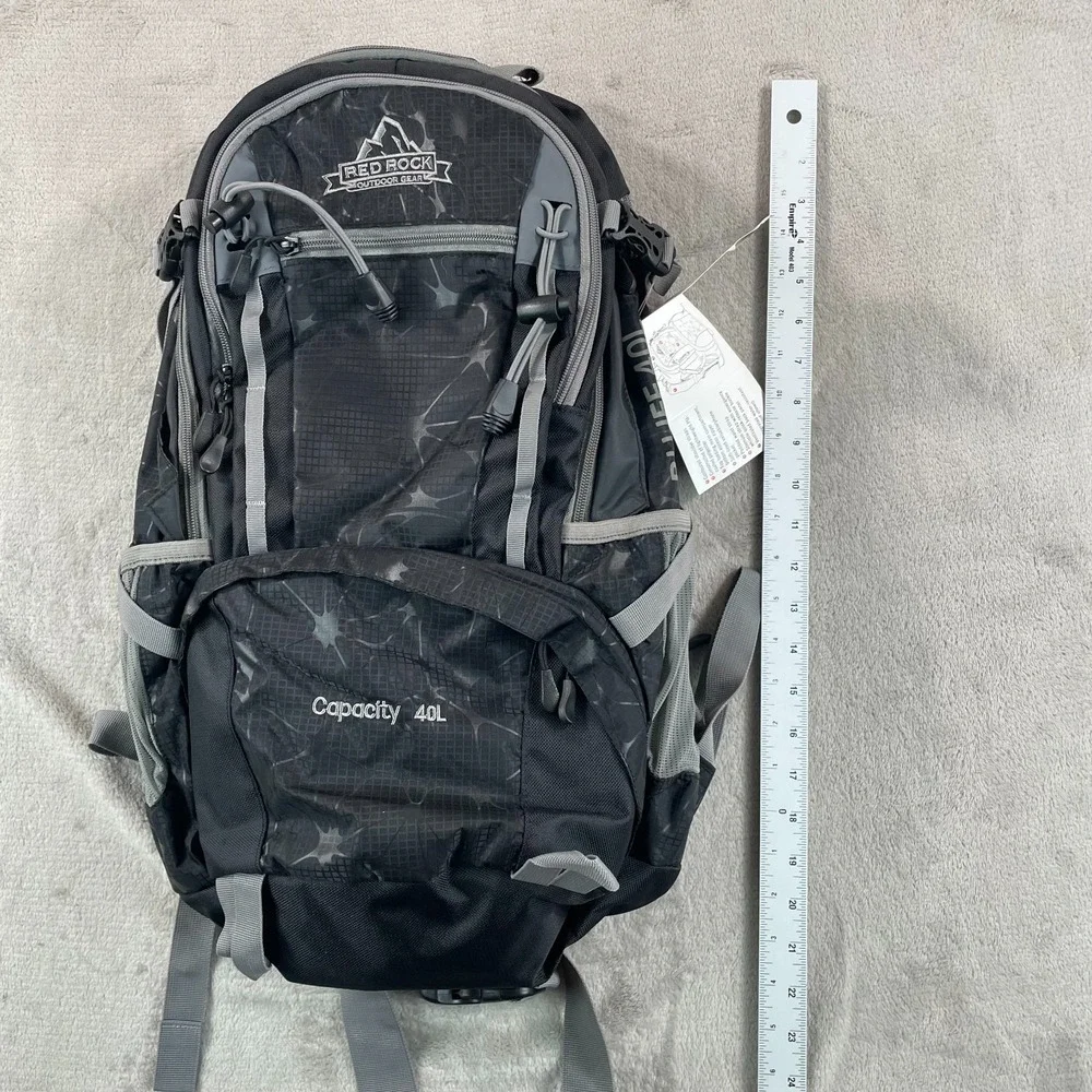 Red Rock Outdoor Gear Bluff Technical Backpack 40L Black Top‎ Loading NWT